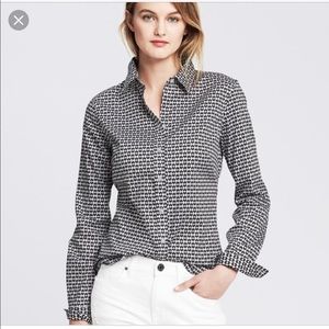 COPY - Banana Republic Non Iron Heart Print Butto…